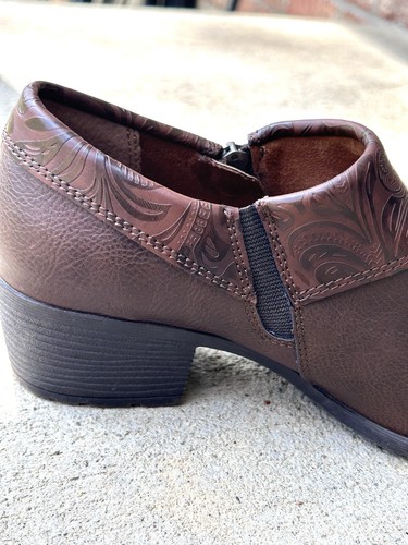 BOC Women’s Slip On Comfort Clogs Shoes Size 8.5 Brown/embossed Cate19 - Picture 7 of 13