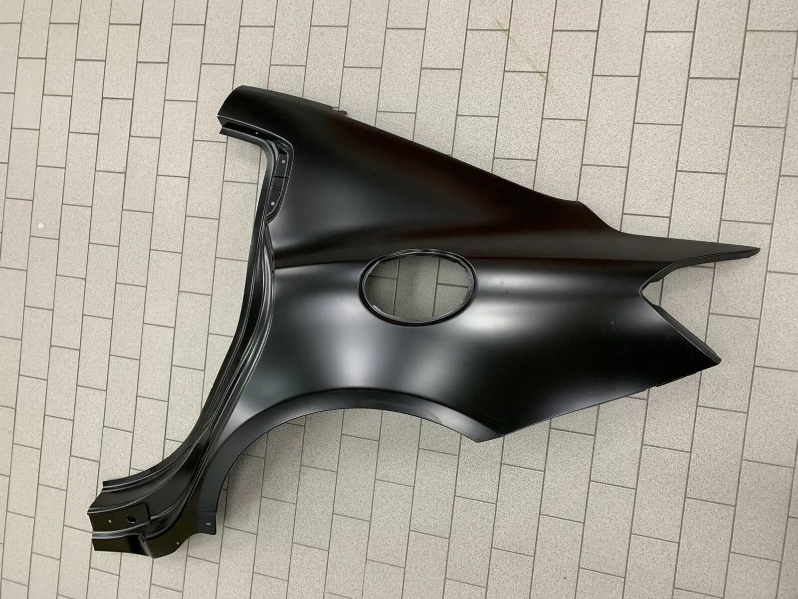 NEW OEM MASERATI GHIBLI DRIVER LEFT SIDE QUARTER PANEL 2014 - 2018 673001679 