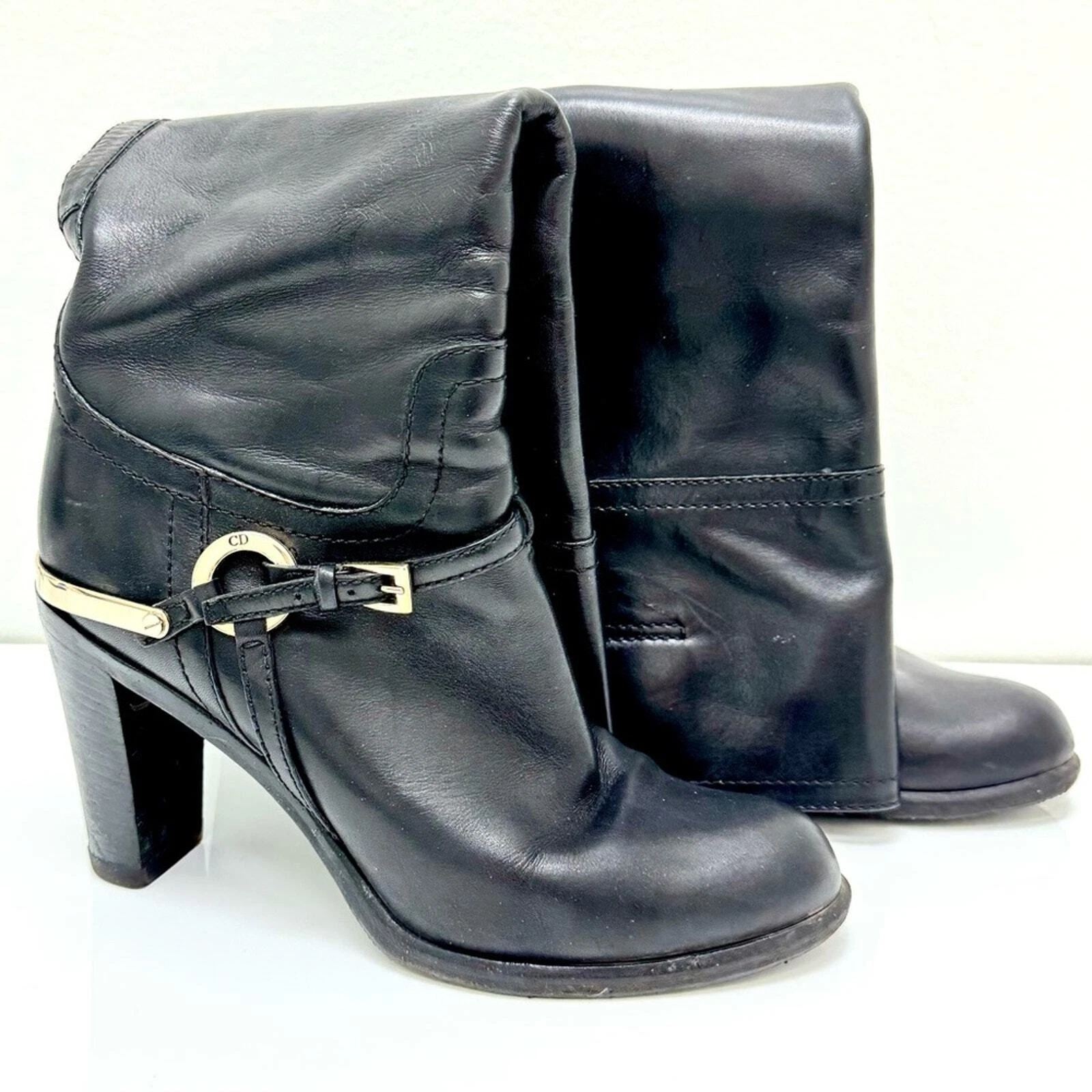 Bottes Christian Dior en cuir noir, pointure 37
