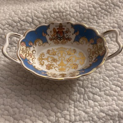Queen Elizabeth ll Bone China Basket 2002 Golden Jubilee Royal Collection