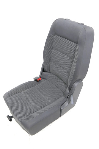 VW Touran Sitz hinten links (hintern Fahrersitz) Rücksitz Isofix II