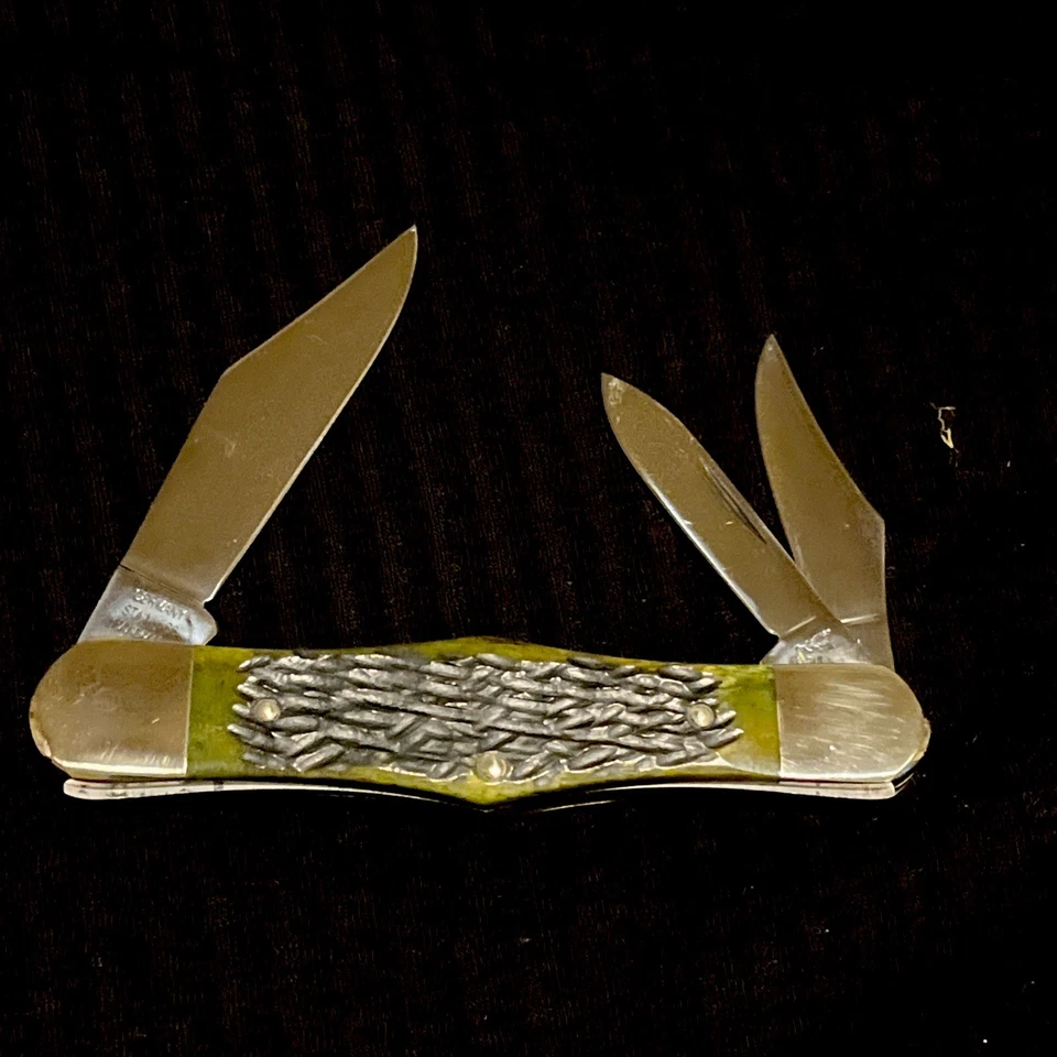 Jumbo German bull Green bone three blade whittler mint condition Never Used Rare - Image 3 of 4