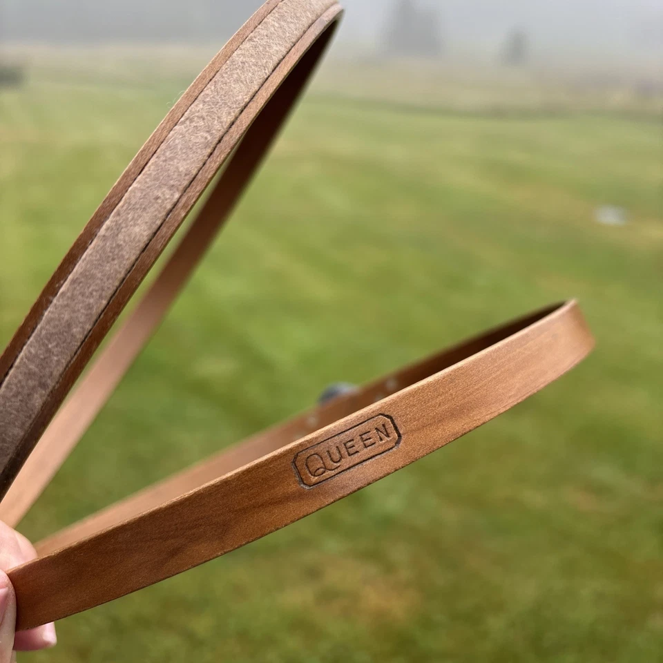 Vintage Queen Embroidery Hoop 7" Wood Wooden Felt Lined Tension Wheel EUC - Image 3 of 4