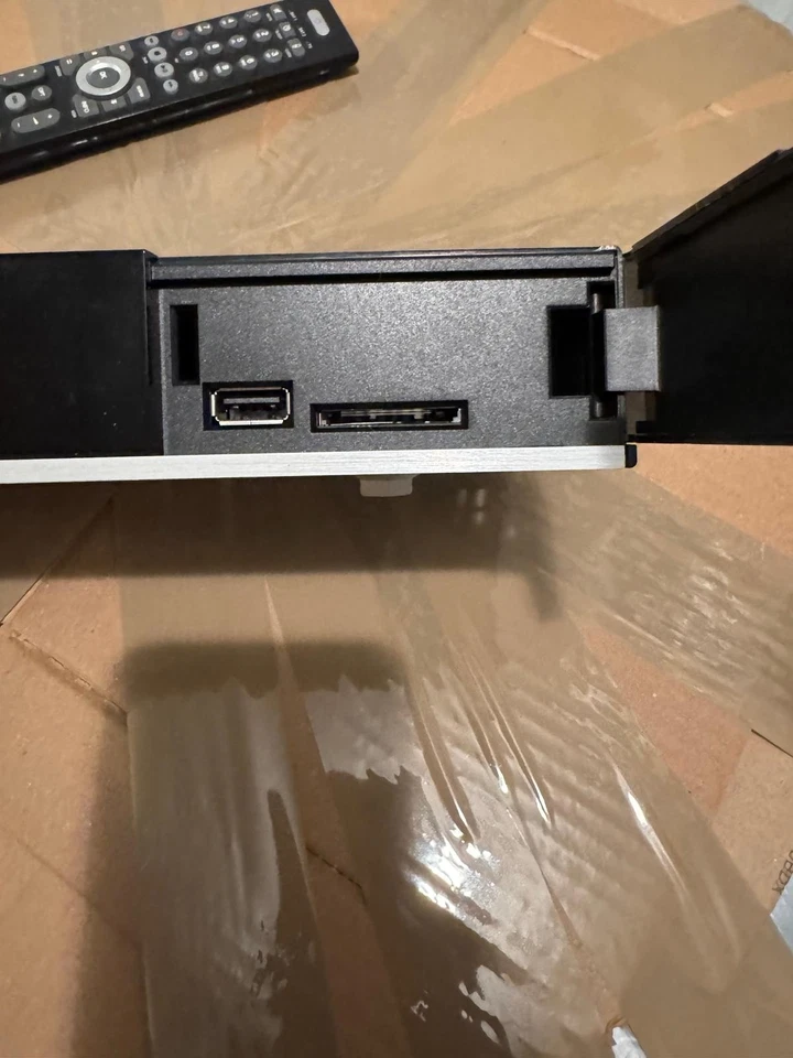 TechniSat DIGIT ISIO S2 HD Sat Receiver - Bild 3 von 4