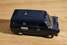 1/43 Vanguards Ford Transit van police .