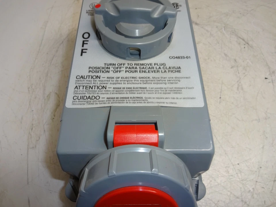 RECEPTÁCULO DE BLOQUEO BRYANT 420SMI7W 20AMP 480VAC Foto 3 de 4