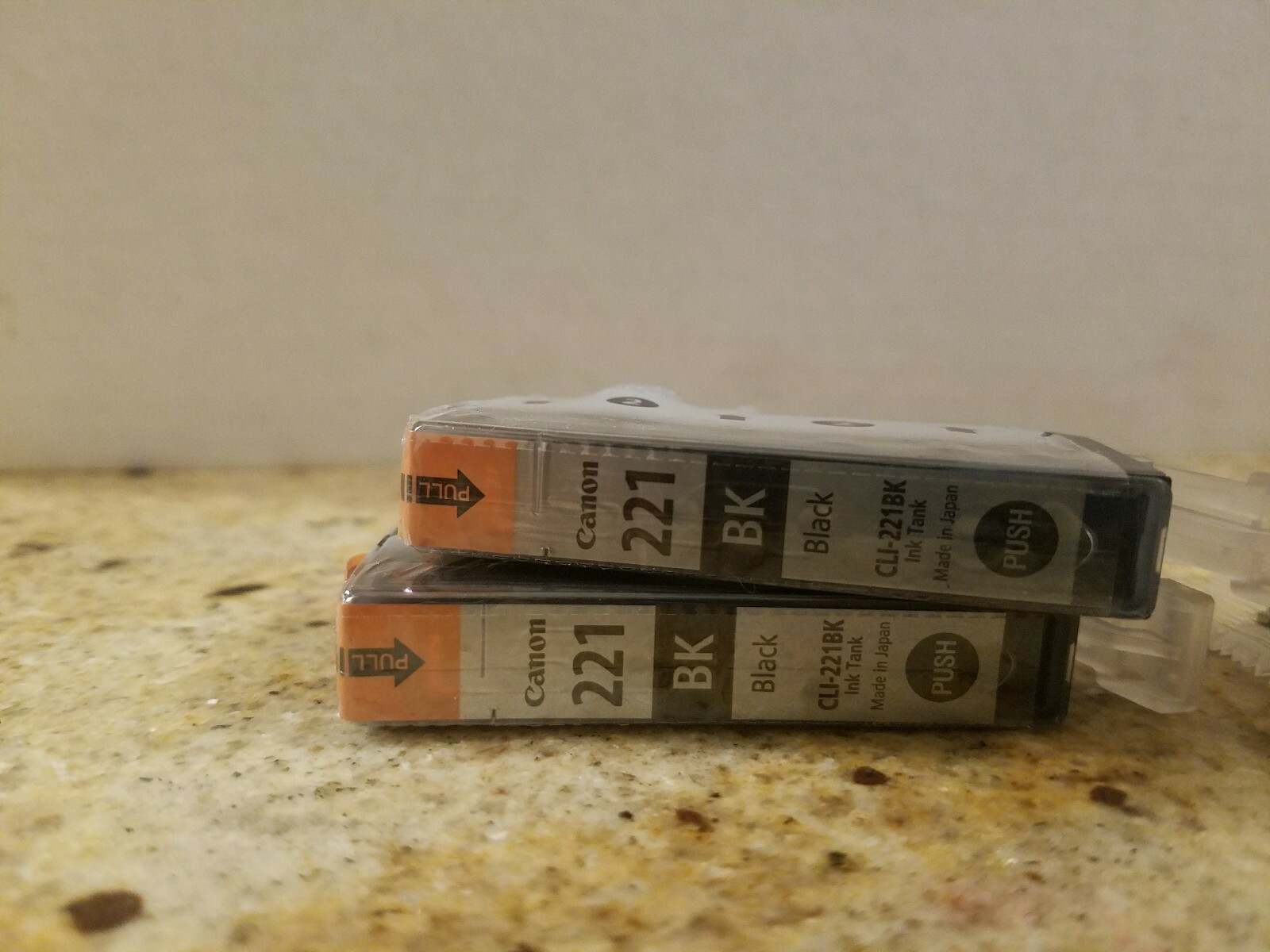 Printer Ink Cartridges 221 220 Fits Canon Black and Megenta-image