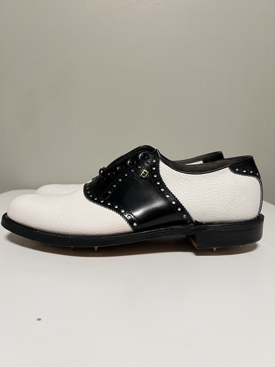 VINTAGE FootJoy Classics White Leather / Black saddle golf shoes