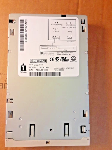 IOMEGA IO-ZIP100ATAPI P/N: 04137D00, Zip 100MB ATAPI/IDE Drive Internal.