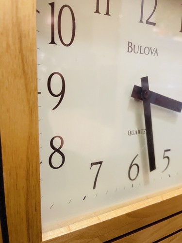 Vintage Bulova Wall Clock Wood Frame Square Quartz Japan - Picture 3 of 7