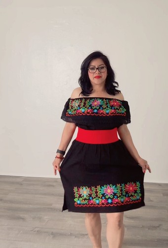 Size large Maria Bonita Vintage Embroidery Mexican Dress