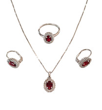 PARURE COLLANA ORECCHINI ANELLO IN ARGENTO 925 CRISTALLO COLOR RUBINO E ZIRCONI