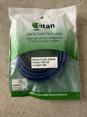 Titan Cat 5e RJ45 Patchkabel Einzelkabel. Flush Moulded Boots 24 AWG. 5 Meter