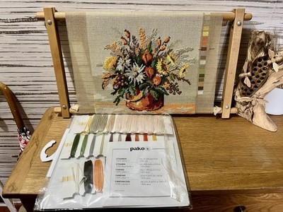 Vintage Pako Nadelspitze Gobelin Kit Blumenstrauß Holz Rollrahmen & Wolle