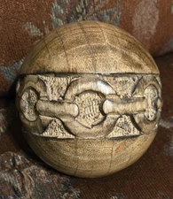 Large Carved Wooden Ball Bowl Filler Chain Motif