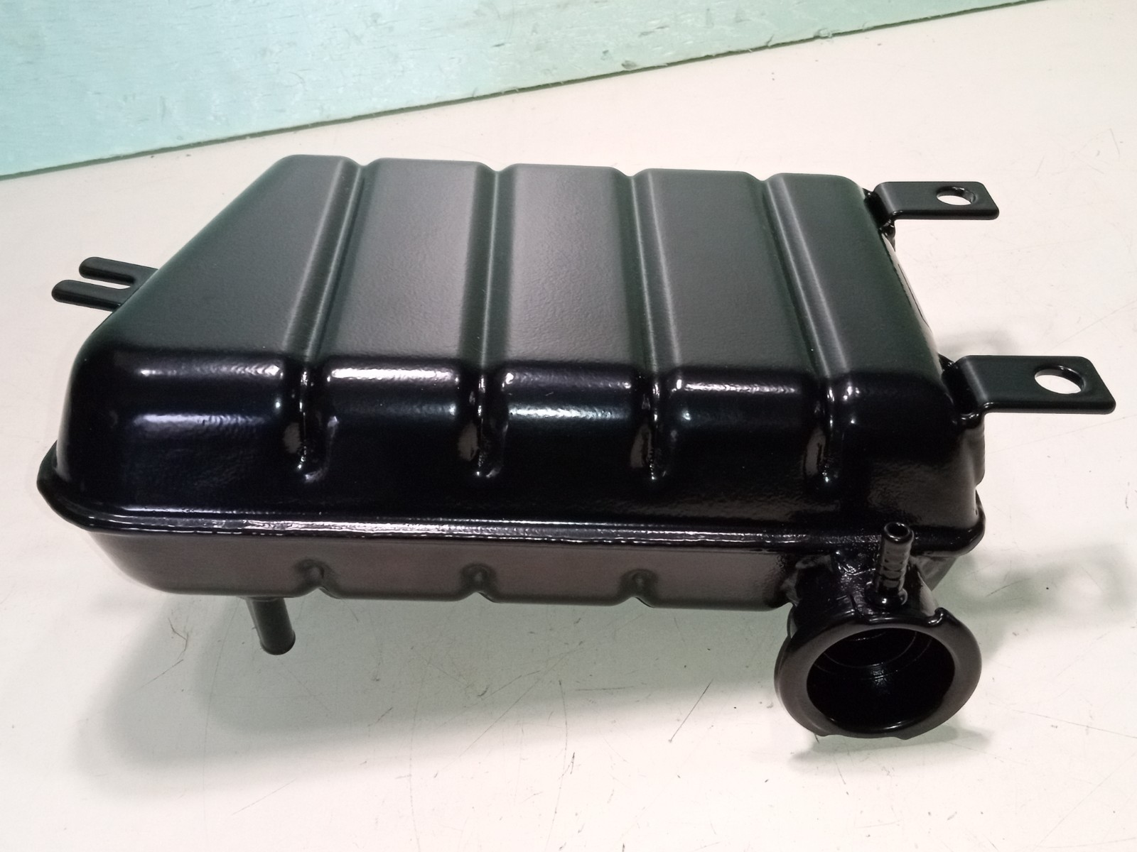 Ferrari 308 Engine Coolant Reservoir_GTB GTS_109003_Superformance_Alumnium_NEW