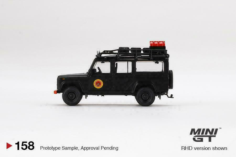 ミニカー MINI GT Land Rover Defender 110 Amazon.com: Mini GT Land Rover Defender 110, Black MGT00158