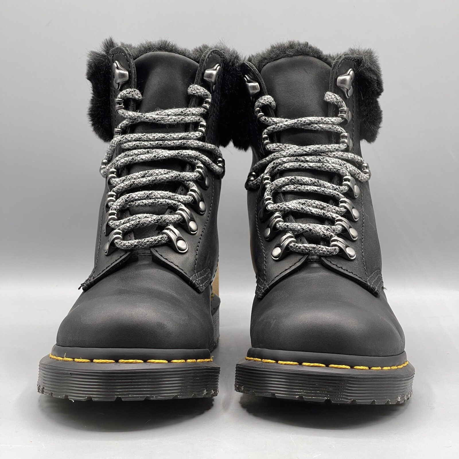 Doc Martens Women's 5 Black Leather Boots Faux Fur Lined WarmWair Serena Dr thumbnail 3