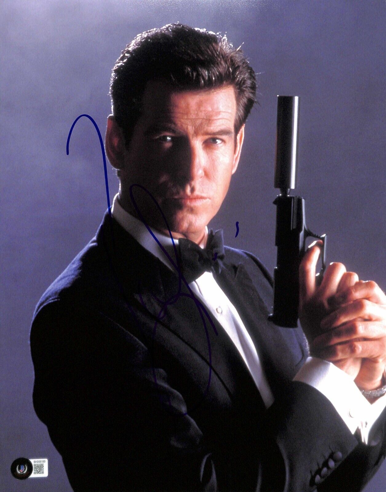 PIERCE BROSNAN SIGNED AUTOGRAPH 11x14 PHOTO - JAMES BOND 007, GOLDENEYE,  BECKETT