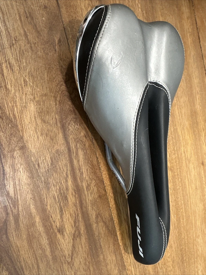 Sillín de carreras vintage FUJI VELO CrMo Rails 270 mm Foto 2 de 4