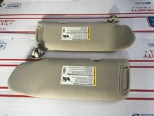 ✅ 02-06 Chevy Silverado GMC Sierra Driver Passenger Sun Visor OEM 02 03 04 05 06