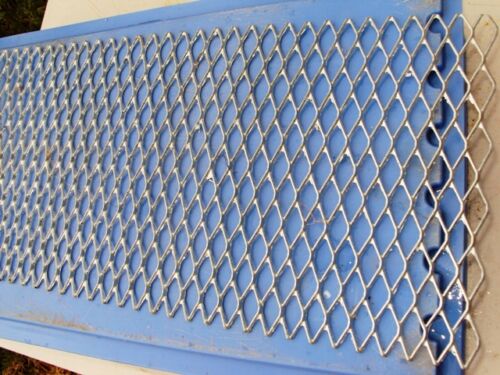 Expanding MESH Aluminium  1000mm x 500mm *** 1 piece** 32 x 14mm with raised lip - Picture 1 of 10