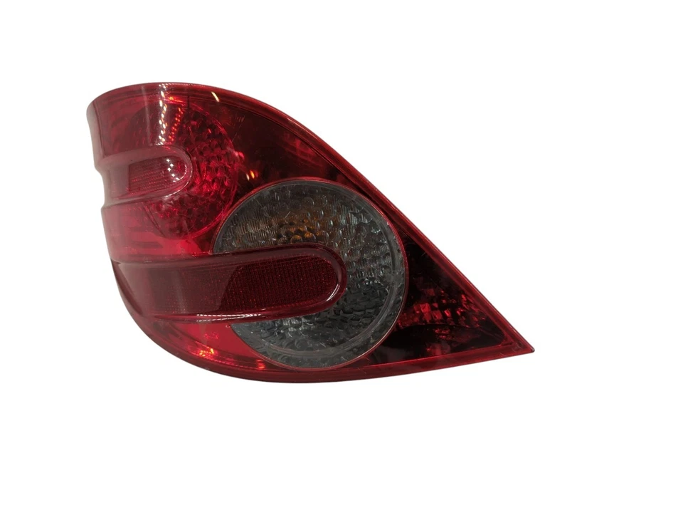 2006–2007 梅赛德斯-奔驰 R500 发球杆左侧尾灯原始设备制造商 — 第 4/4 张图片