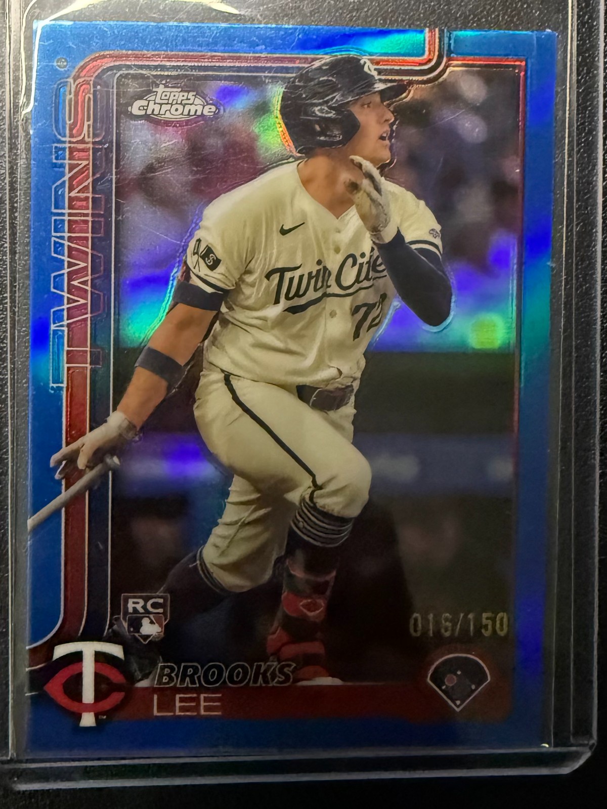 2025 Topps Chrome - Brooks Lee #234 Blue Refractor /150 (RC)
