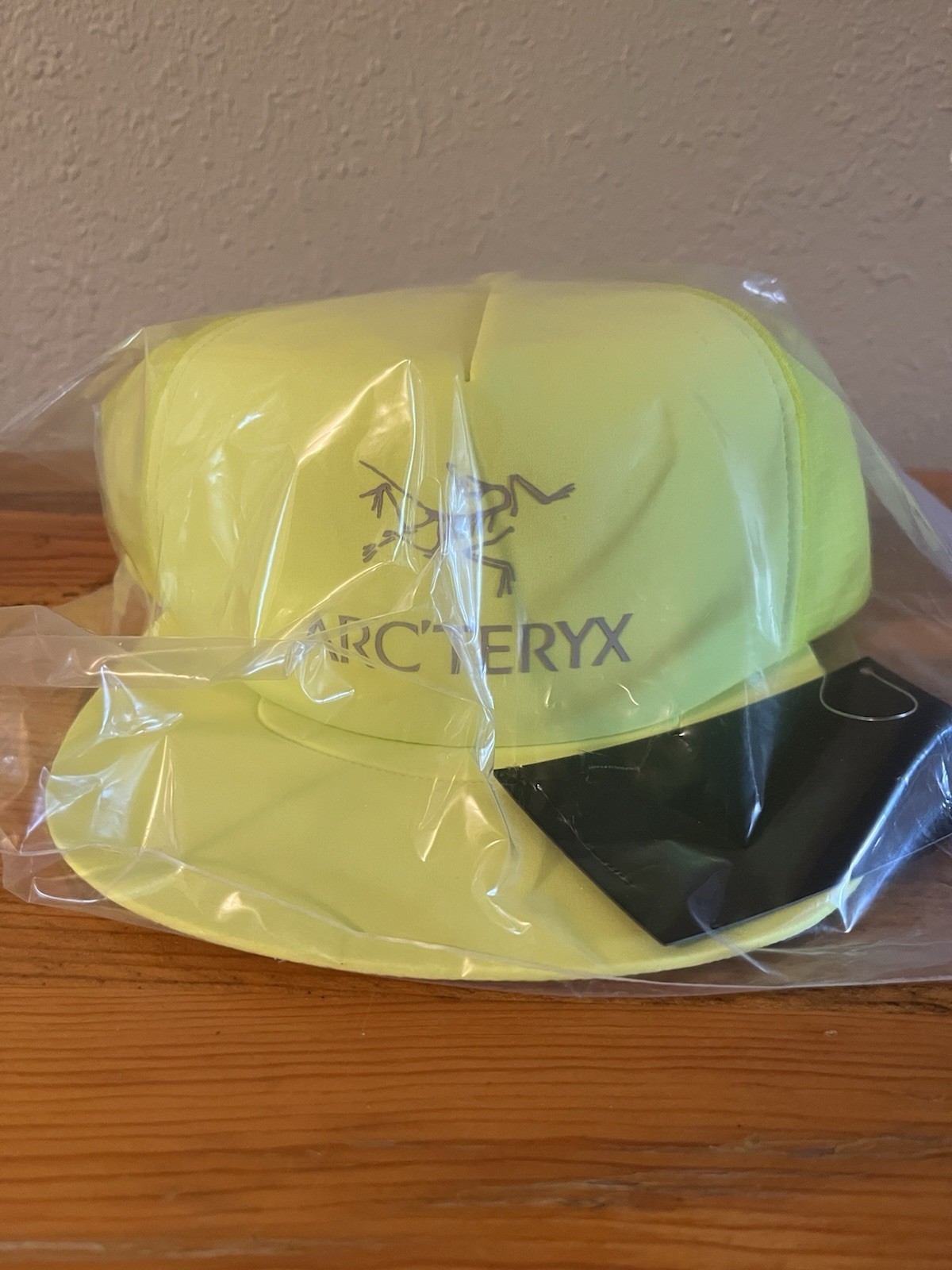 ARC'TERYX Cappello piatto camionista logo Arc’teryx berretto snapback maglia logo sprint giallo fluo