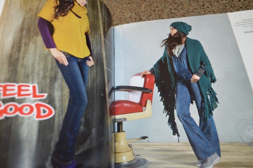 Lana Grossa Ragazza Accessories Knitting Pattern Book #1 - Picture 9 of 10
