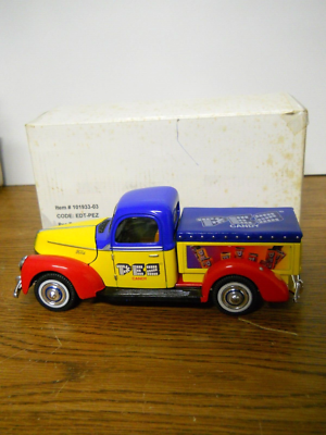 Vintage PEZ Candy Golden Wheel Die Cast 1940 Ford Pickup Truck 7.5