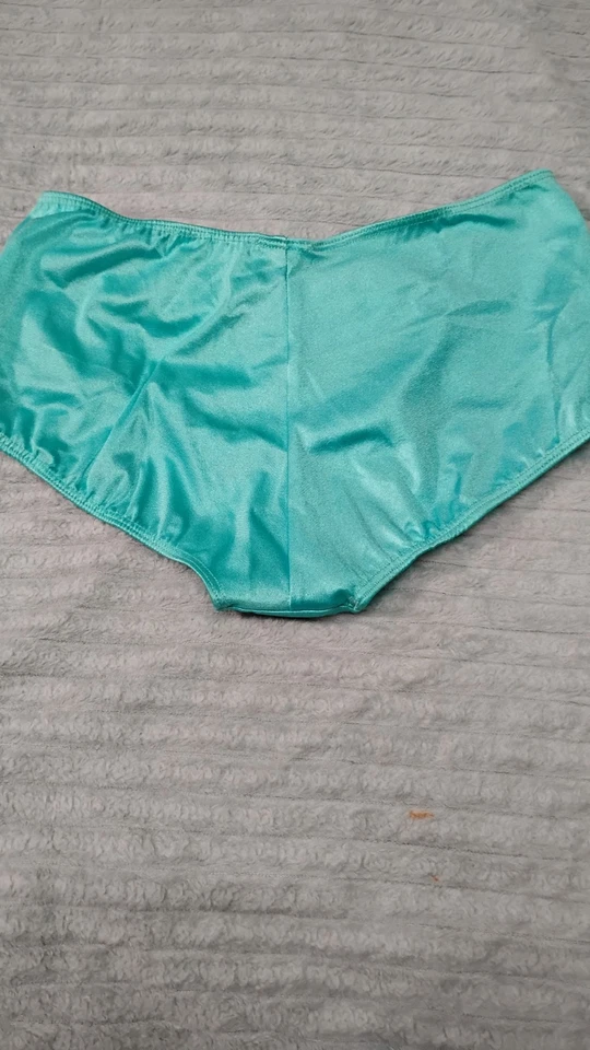 Lolita Girl 2 PC Swimsuit Medium Kawaii Cosplay Soft Girl Pin-up Rockabilly - Image 4 of 4