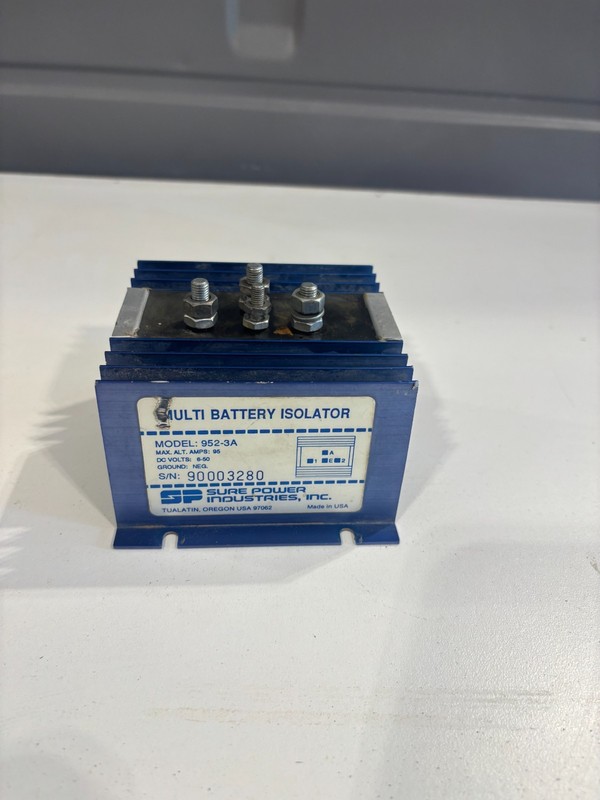 MULTI BATTERY ISOLATOR MODEL 952-3A