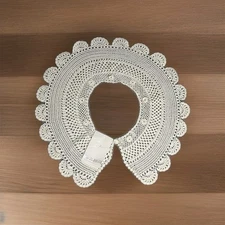 VINTAGE HAND CROCHETED SCALLOPED COLLAR WHITE BUTTON CLOSURE 100% Cotton New NWT