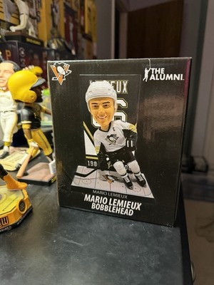 The Alumni Mario Lemieux Pittsburgh Penguins Hockey Bobblehead Black