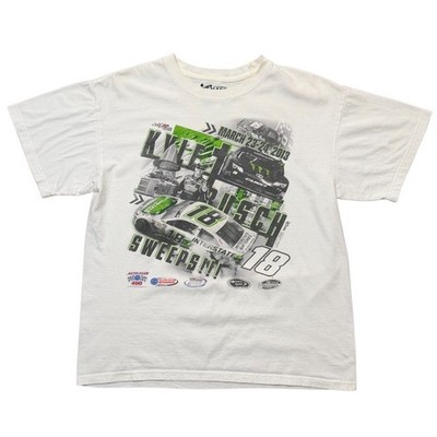 Y2K 2013 Kyle Busch NASCAR Racer Sweeps Racing Auto Sports Car Graphic T-shirt