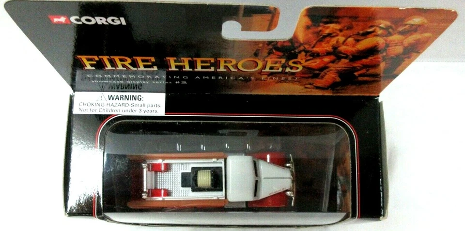 CORGI CS90015 FIRE HEROES FORD FIRE PUMPER NEW - Image 2 of 3