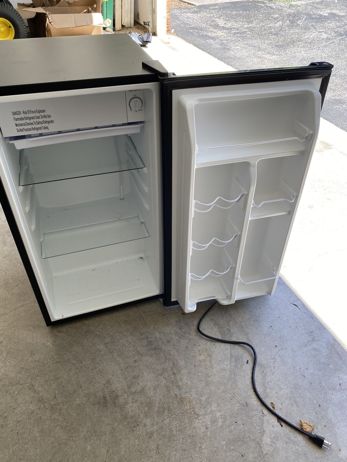 Galanz GLR33MS1E02 3.3 Cu Ft Compact Fridge eBay