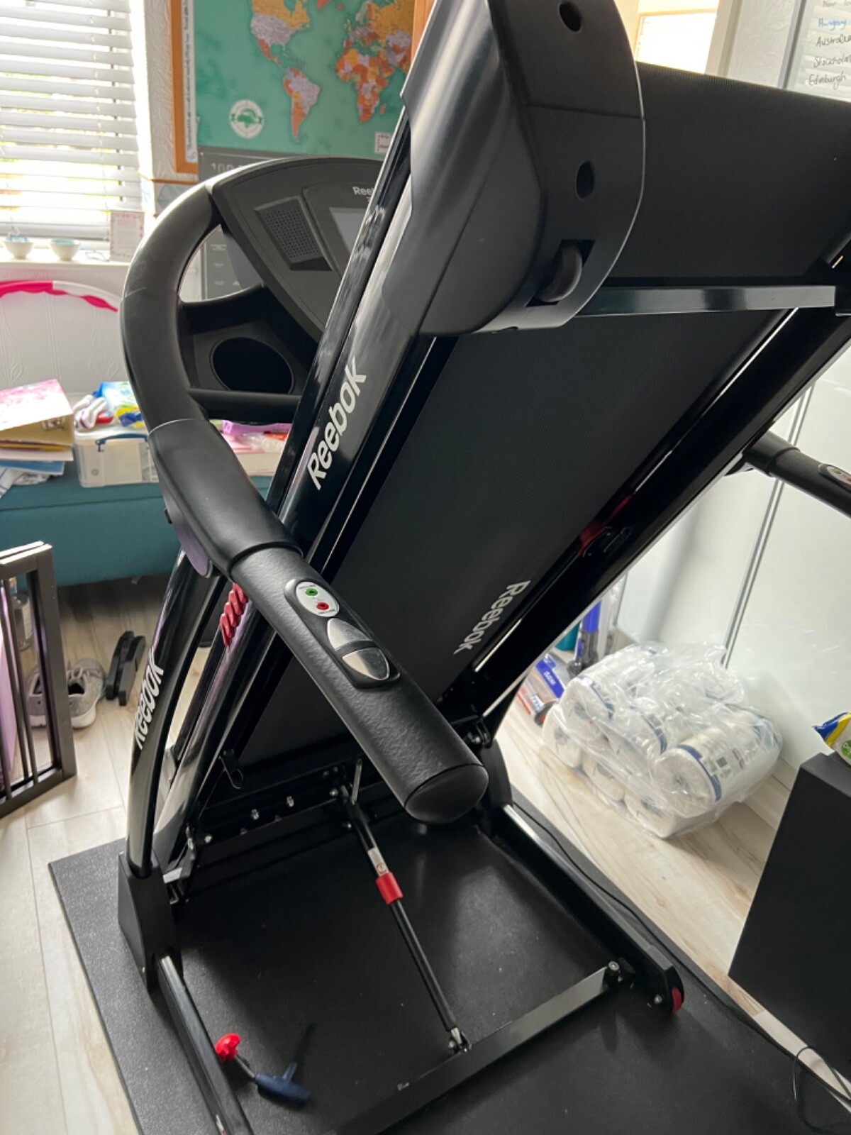 REEBOK ZR9 TREADMILL HYDRAULIC FOLDING SUPPORT STRUT LIFT UP STORAGE