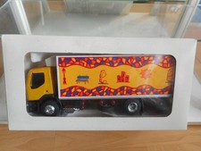 Eligor Renault Premium Distribution in Weiß/Gelb im Maßstab 1:43 in der Box