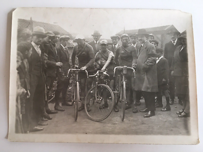 Tirage Citrate Ancien - Groupe D'hommes Avec Vélos - France - Circa 1901