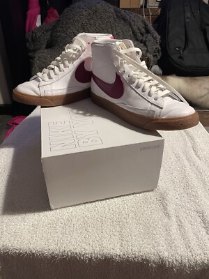 Nike Blazer Mid 77 Brick White/Red Leather Gr. UK 7