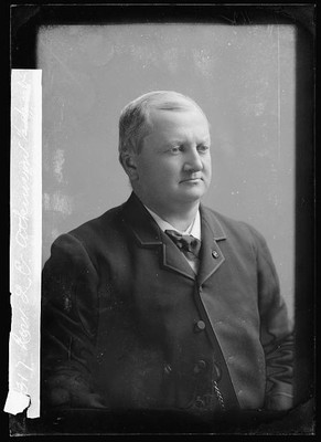 Photo:Atkinson,Rev. L.E.