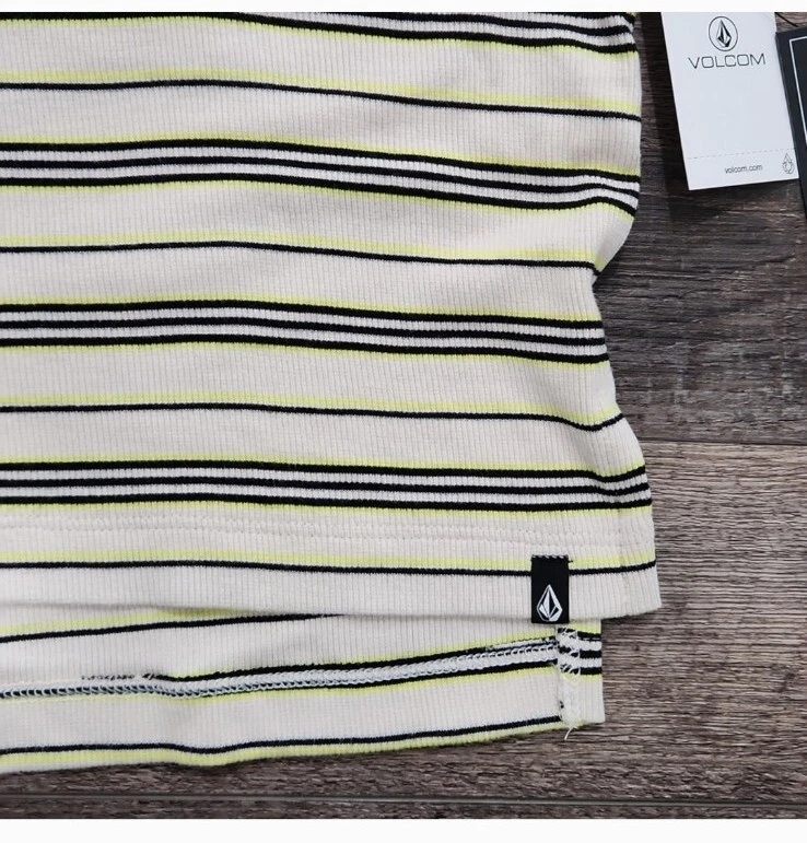 Volcom Oversized Collar Crop Top Sz Xs - Image 3 of 4