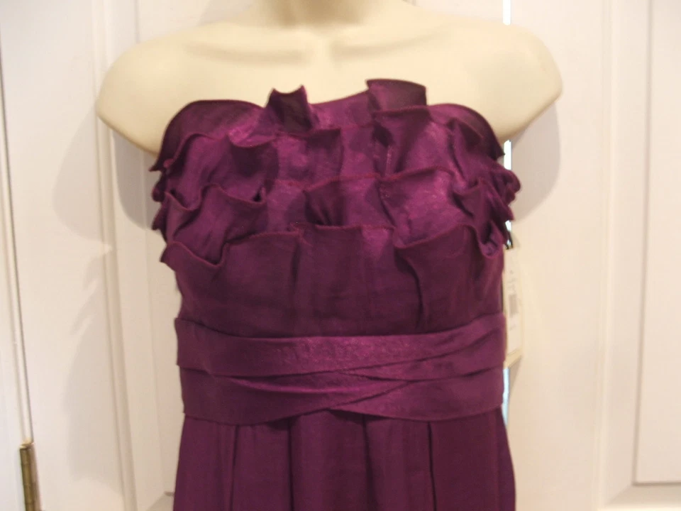 NUEVO CON ETIQUETAS $169 SANGRIA Vestido Corpiño Plisado Acanalado Sin Tirantes INCORPORADO SUJETADOR TALLA 8 Foto 2 de 3