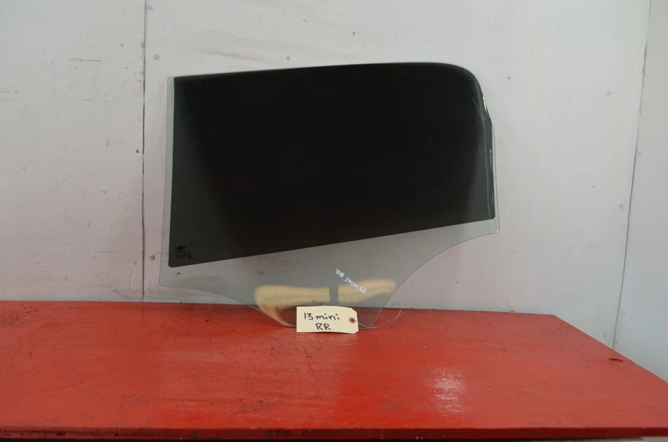 11-16 MINI COOPER COUNTRYMAN R60 REAR RIGHT PASSENGER SIDE DOOR WINDOW GLASS OEM - Image 4 of 4
