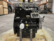 New Perkins 404D-22 Natural Diesel Engine 28hp @ 1500rpm Tier 4i 4Bolt Aux Drive