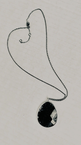 Onyx Necklace Black VTG Whimsical Teardrop Pendant Chain Jewelry Retro Gift 18” - Picture 10 of 10