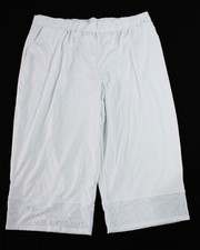Cuddl Duds Women's Flexwear with Eyelet Cropped Pant AP2 White Size: 2X
