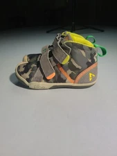 Plae  Raven Camo Grey Black Sneakers Kids 10 Lightweight Active  Washable Shoes